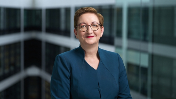 Offizielles Portrait BM'in Klara Geywitz